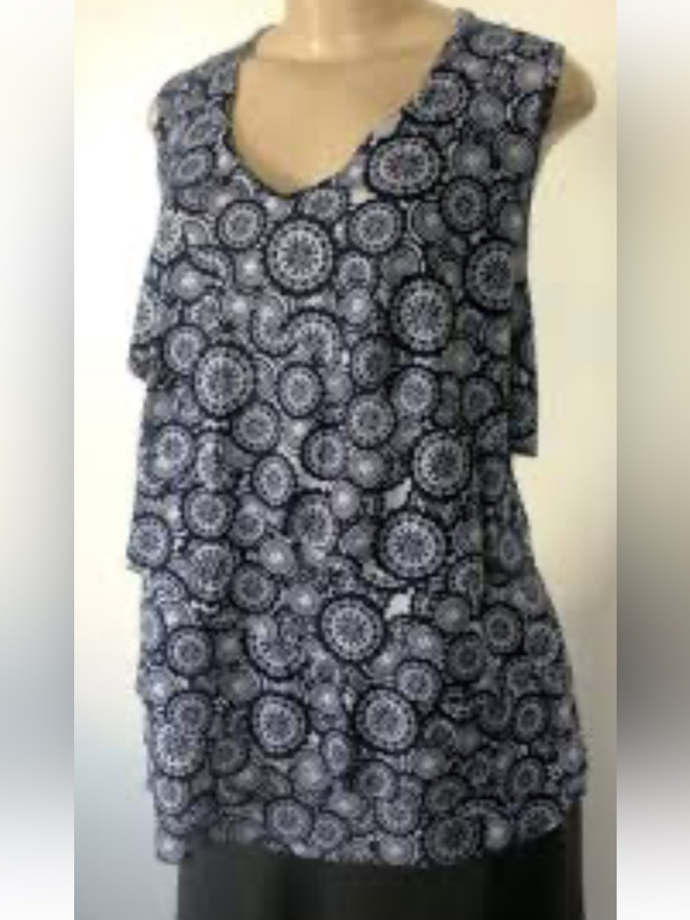 dressbarn Navy and White Printed Tiered Sleeveless Top Sz 2X